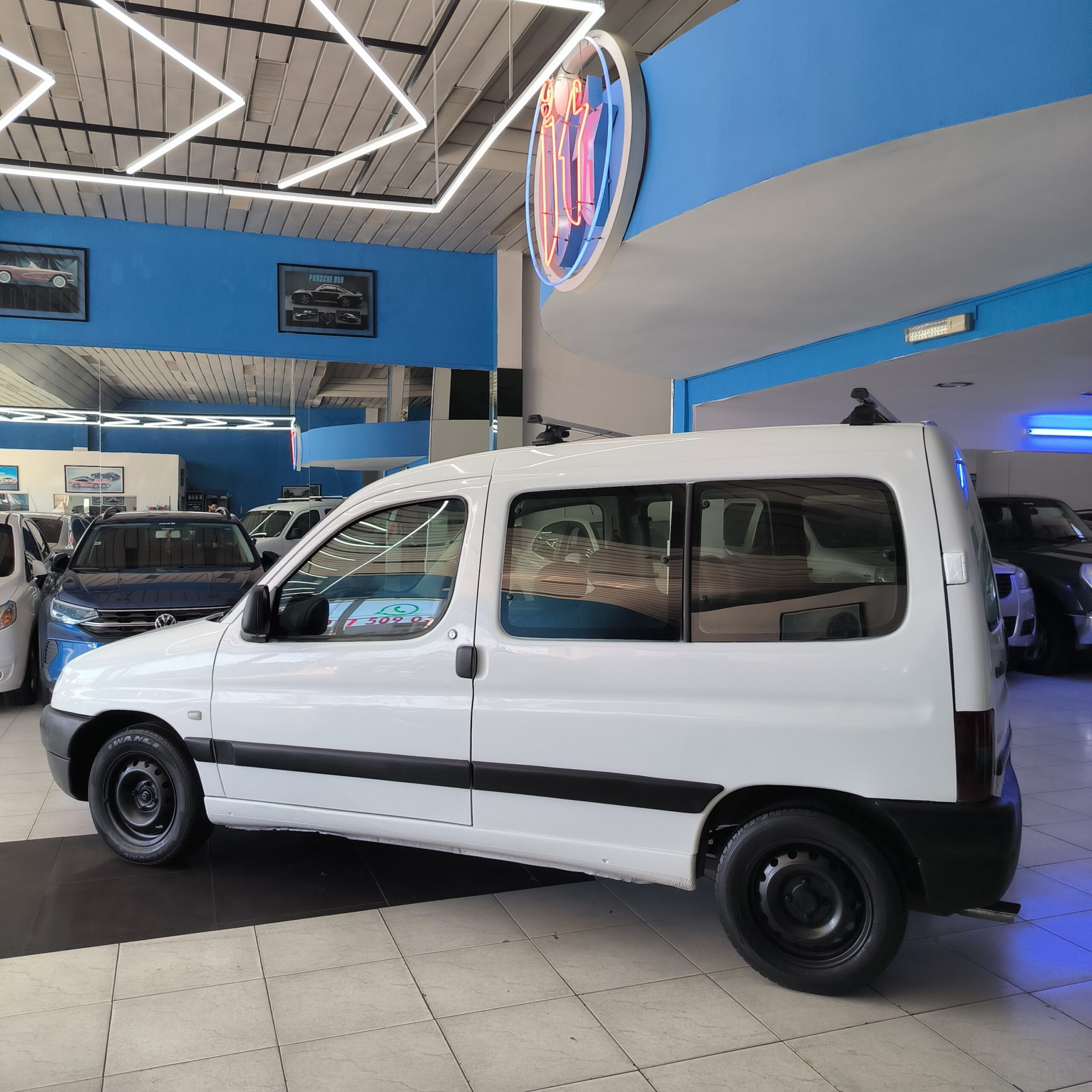 
								Citroen Berlingo full									