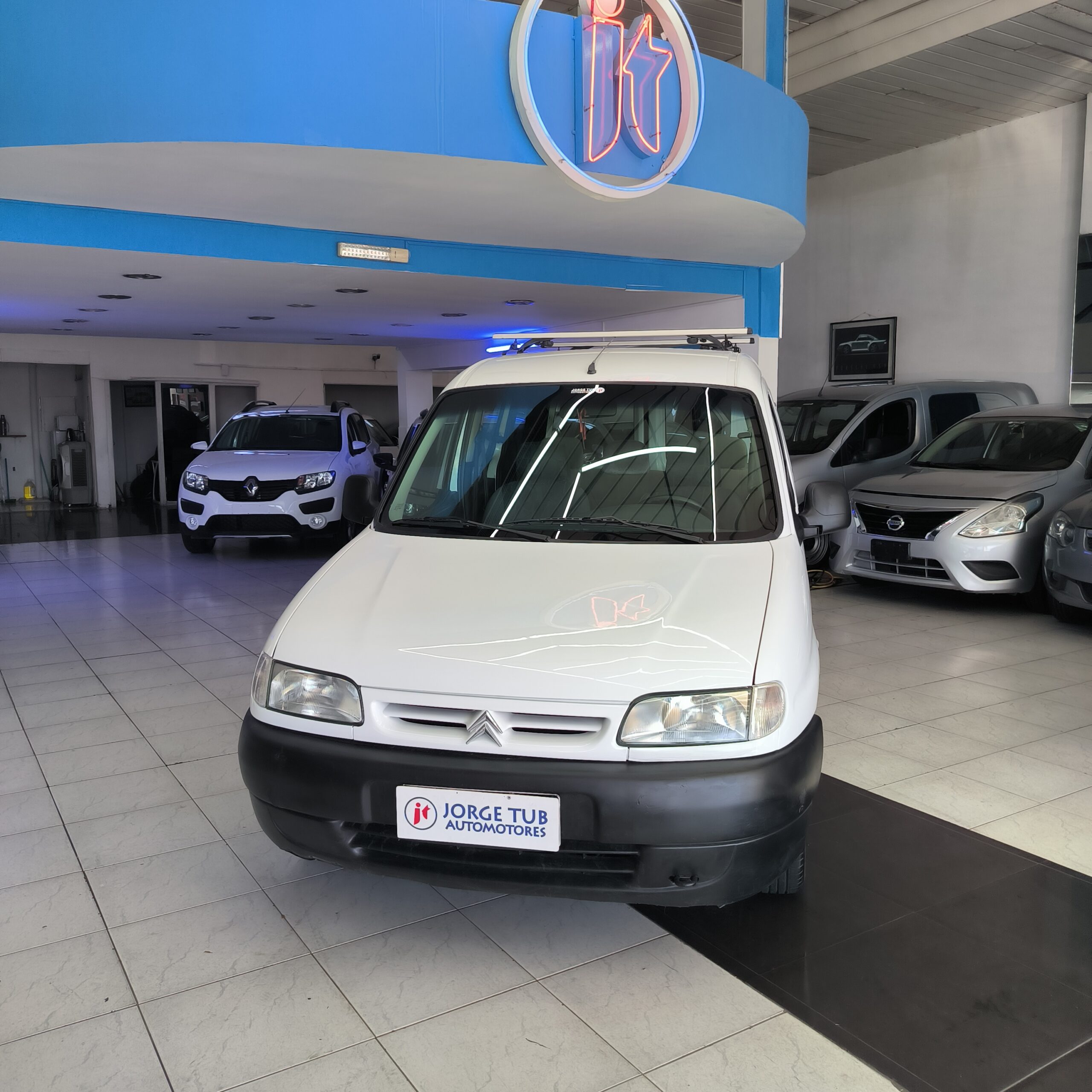 
								Citroen Berlingo full									