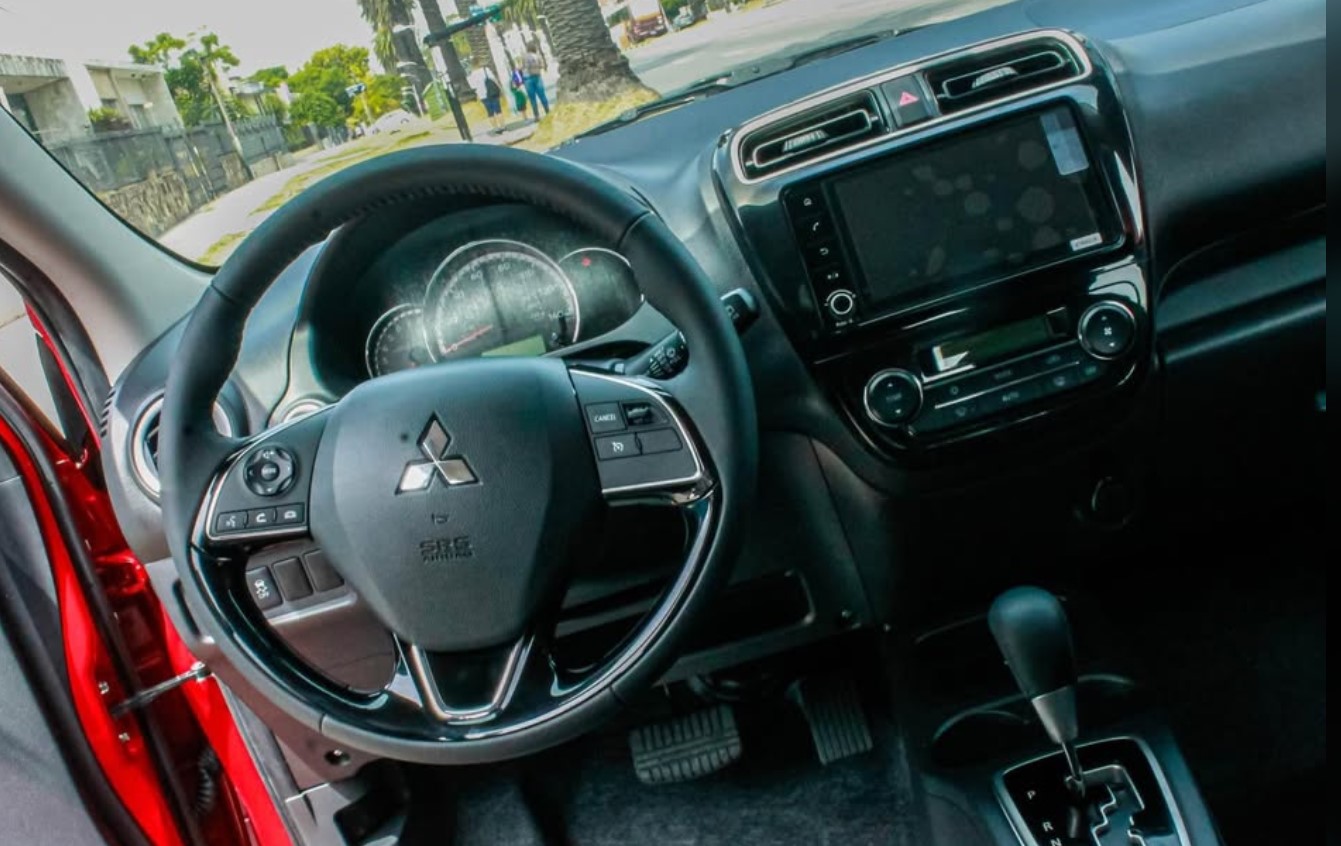 
								Mitsubishi Mirage full									