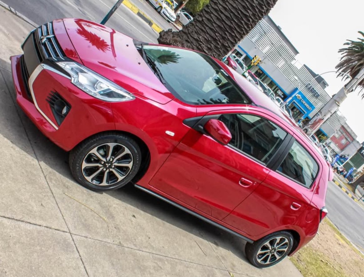 
								Mitsubishi Mirage full									