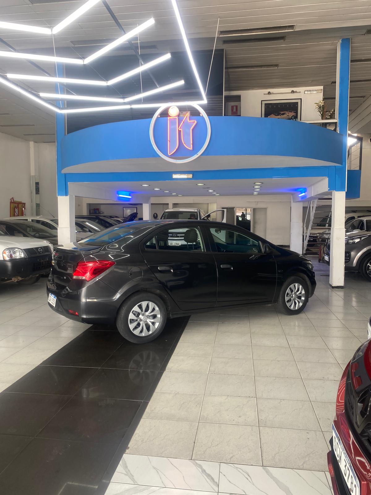 
								Chevrolet Prisma LT full									