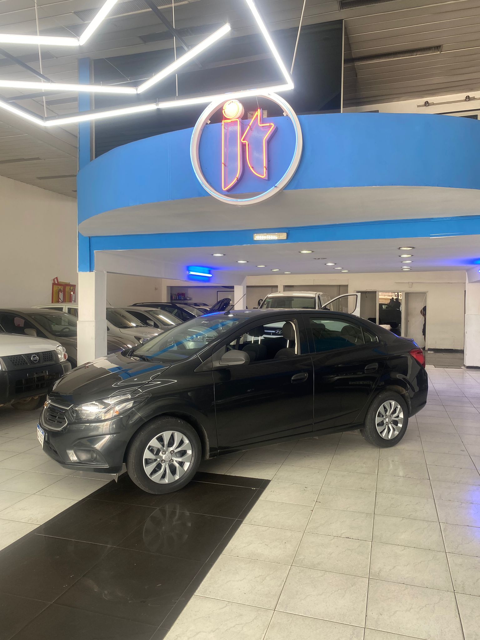 
								Chevrolet Prisma LT full									
