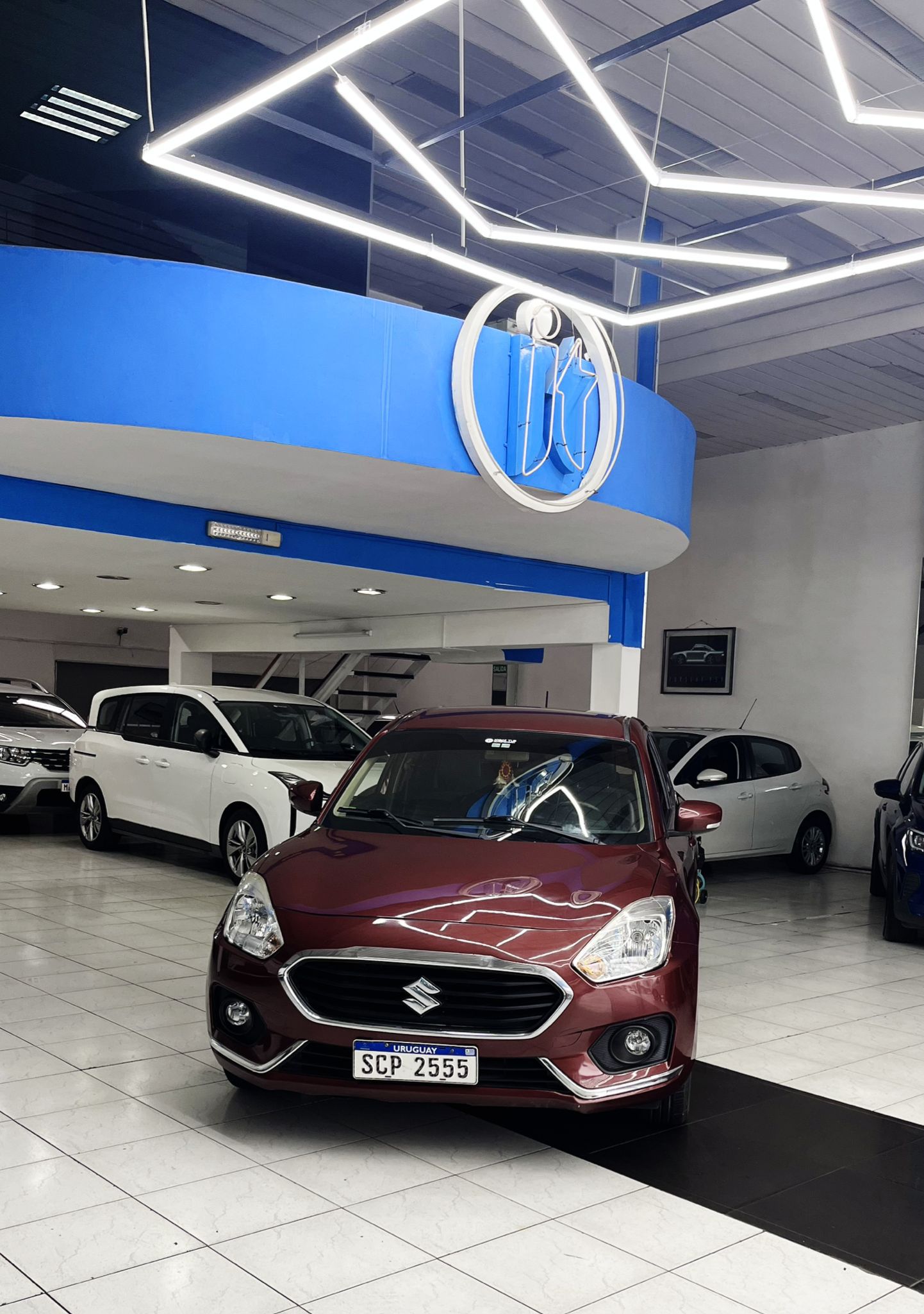 
								Suzuki Dzire full									