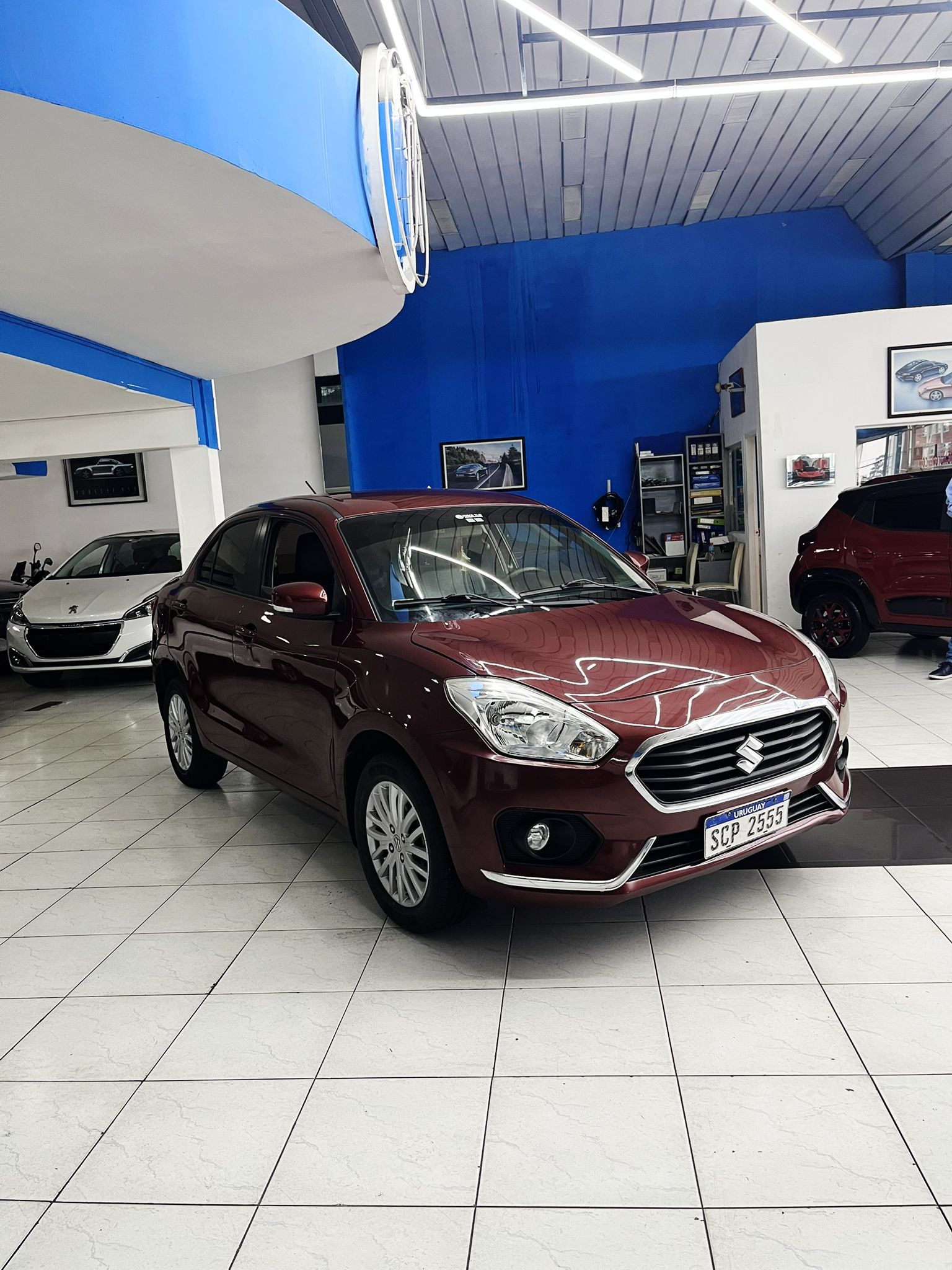 
								Suzuki Dzire full									