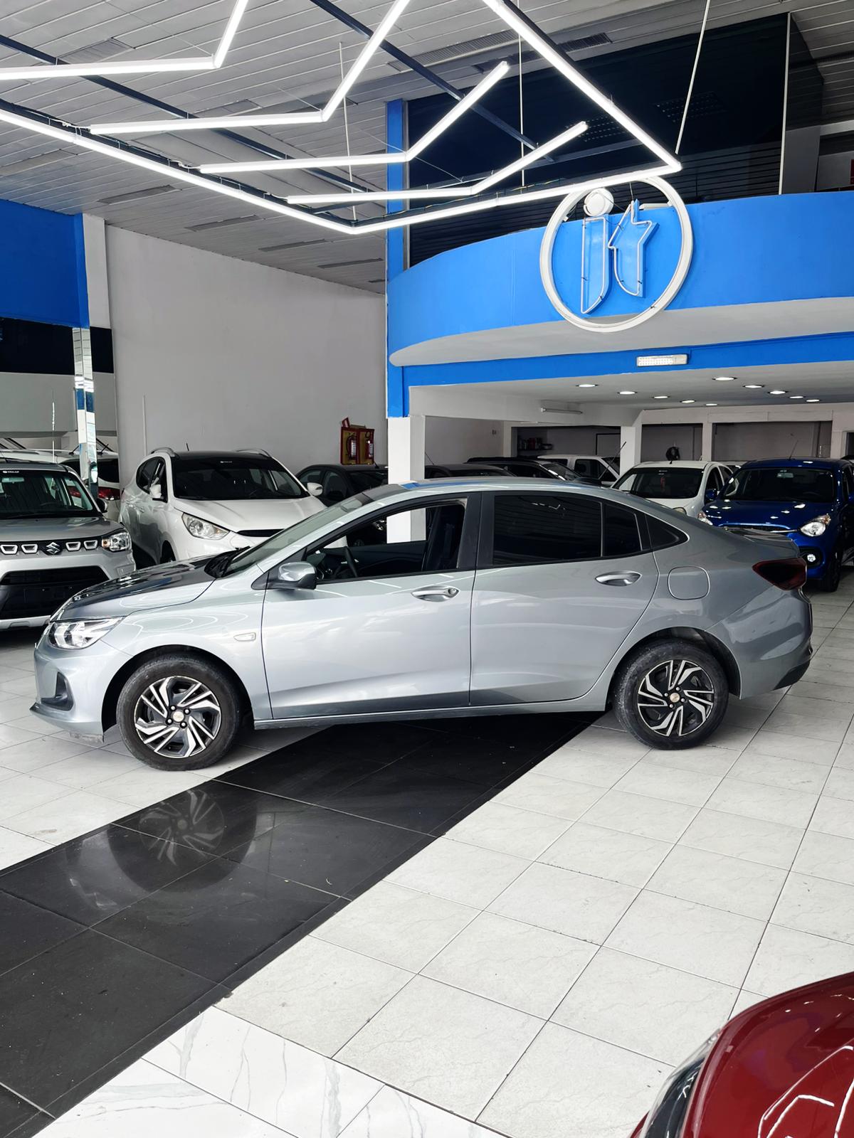 
								Chevrolet onix Lt full									