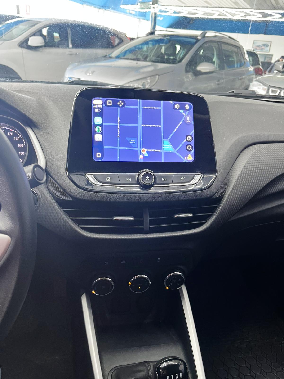 
								Chevrolet onix Lt full									
