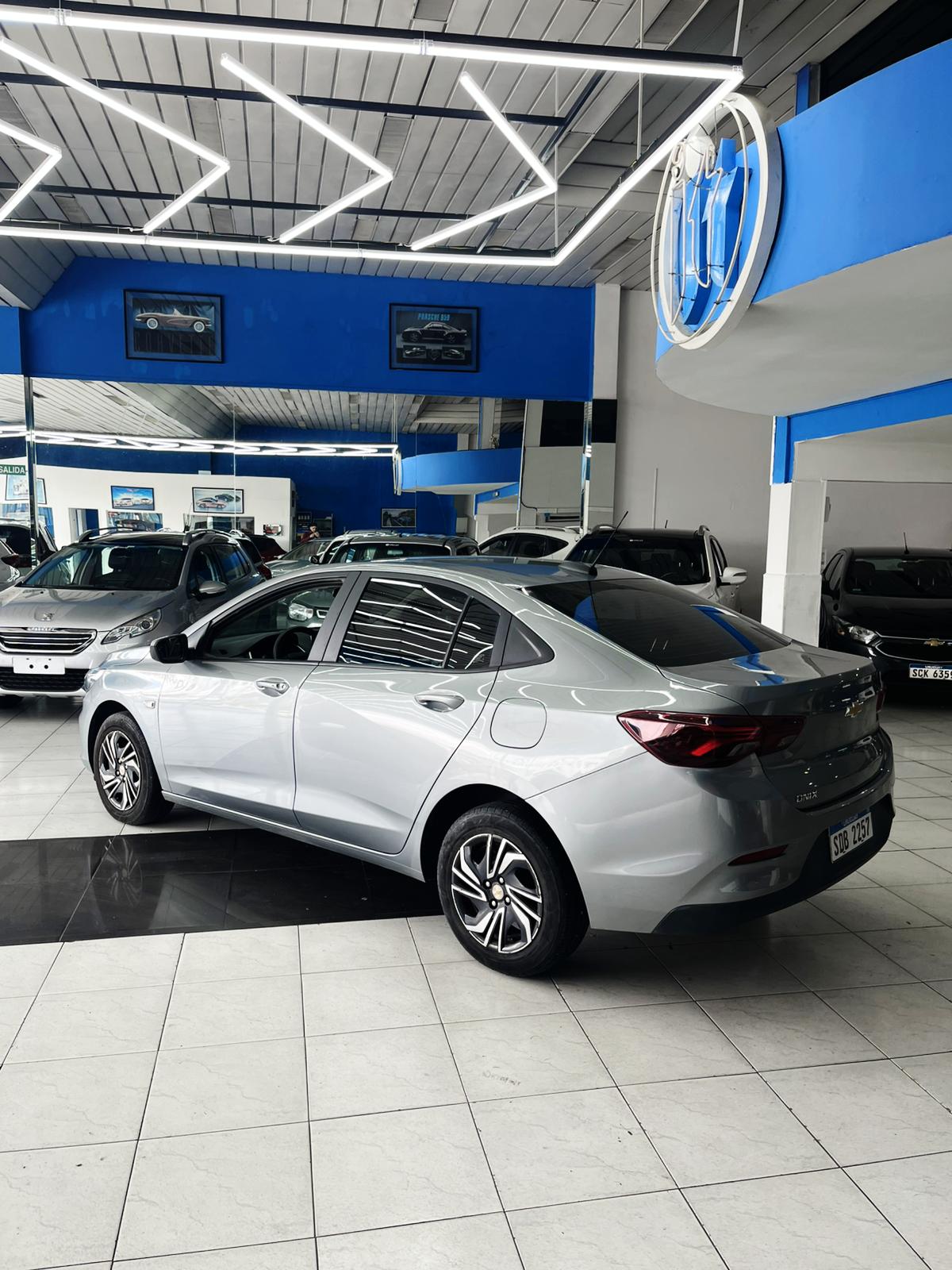 
								Chevrolet onix Lt full									
