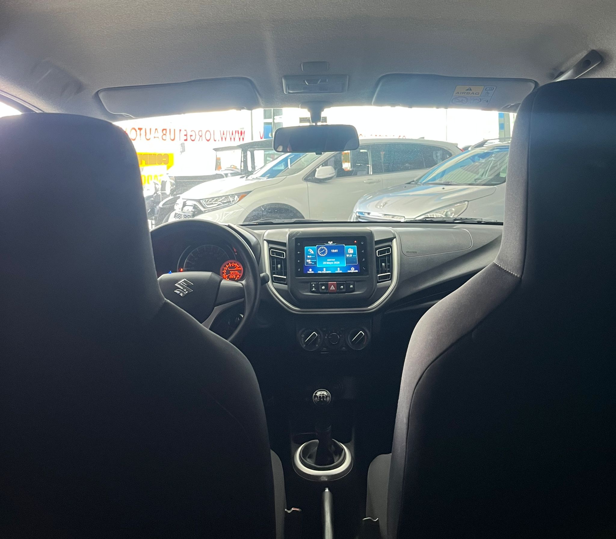 
								Suzuki Celerio GL full									