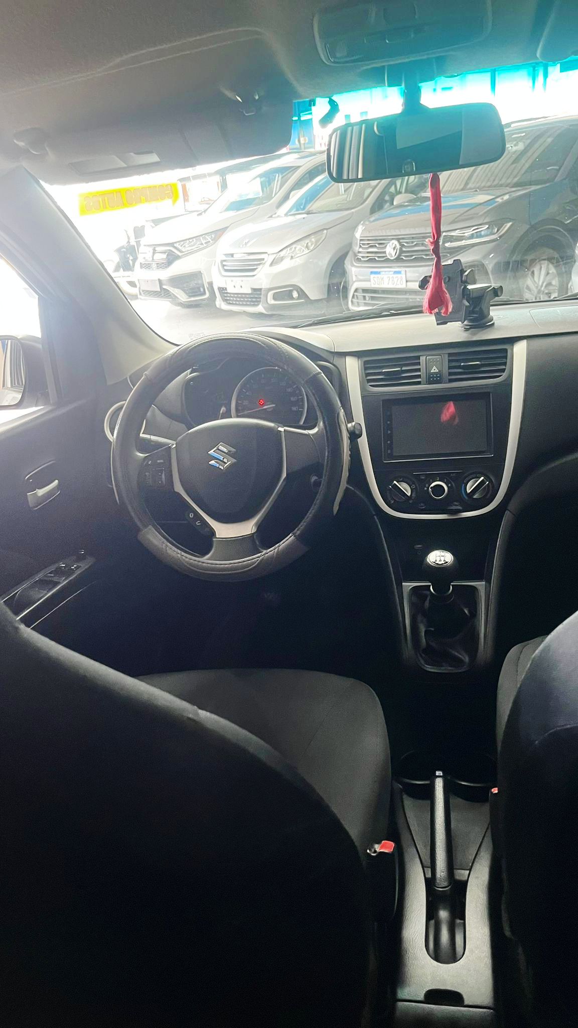 
								Suzuki Celerio GL full									