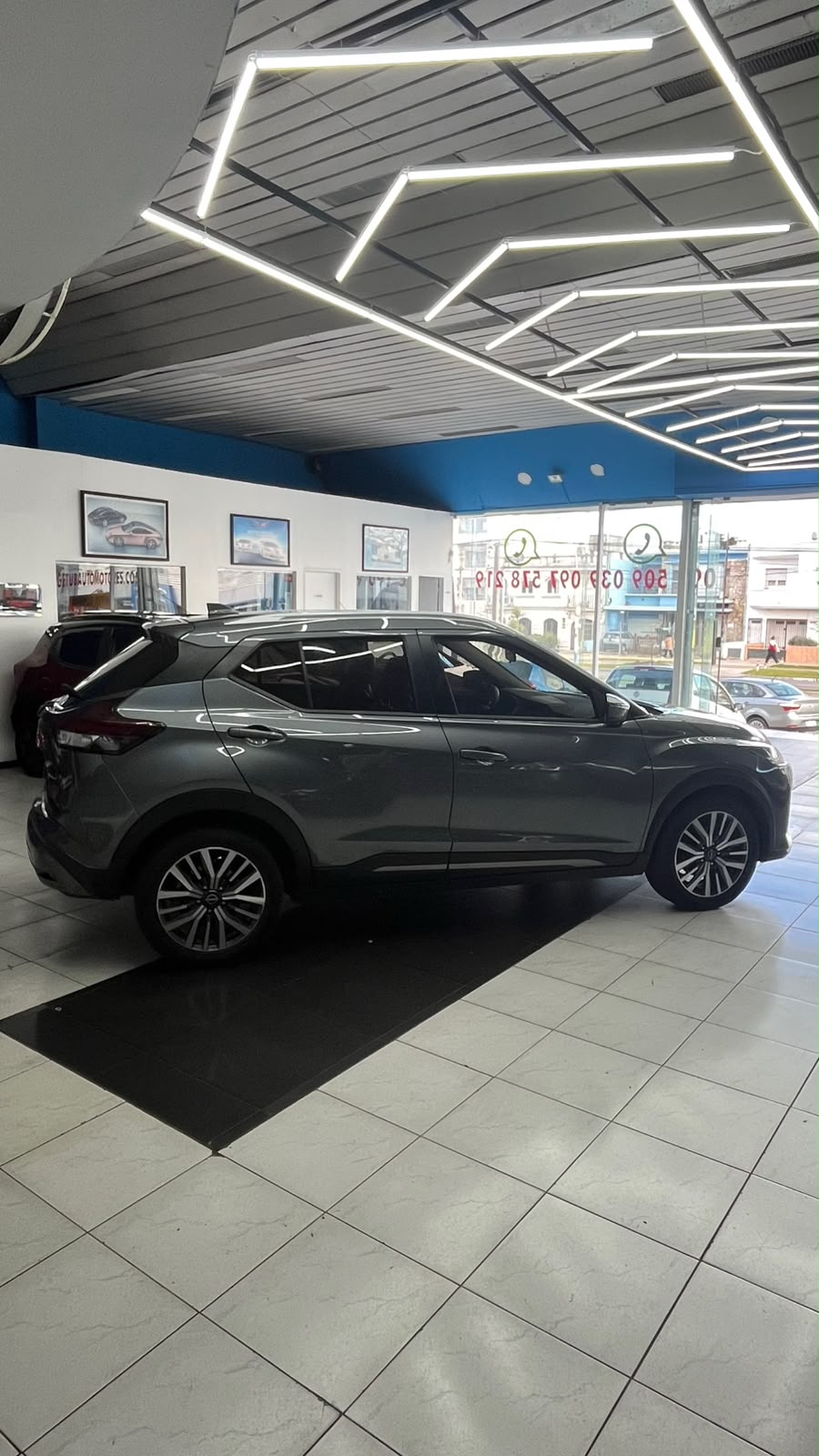 
								Nissan Kicks full									