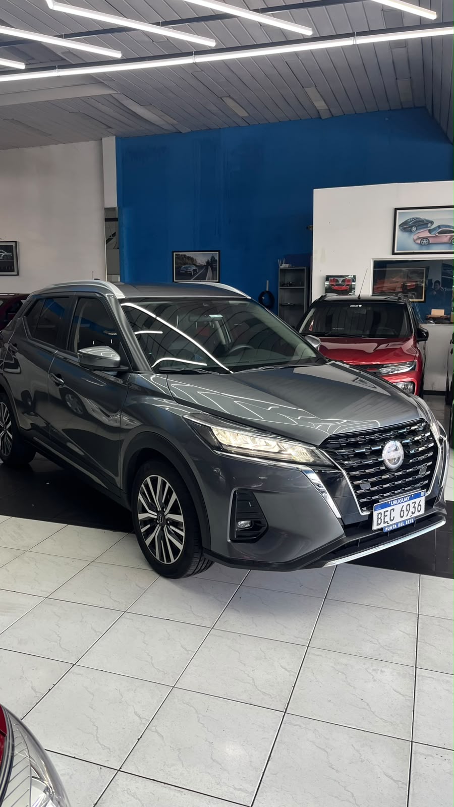 
								Nissan Kicks full									