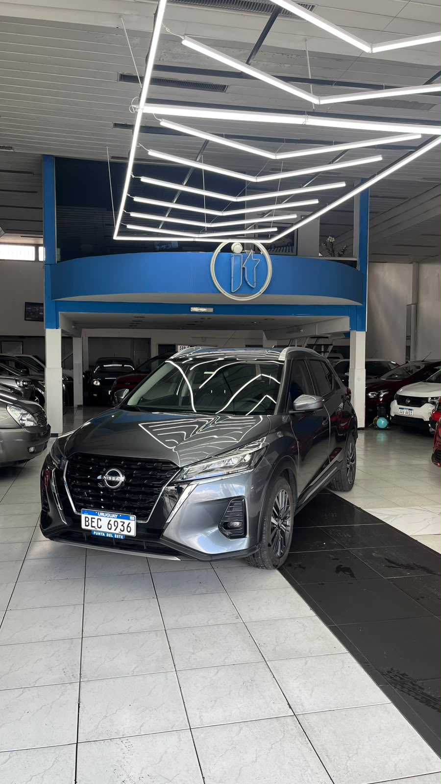 
								Nissan Kicks full									