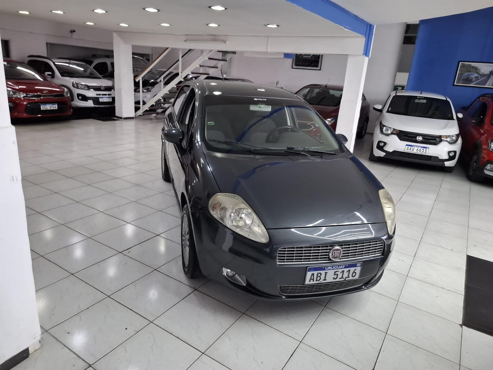 
								Fiat Punto full									