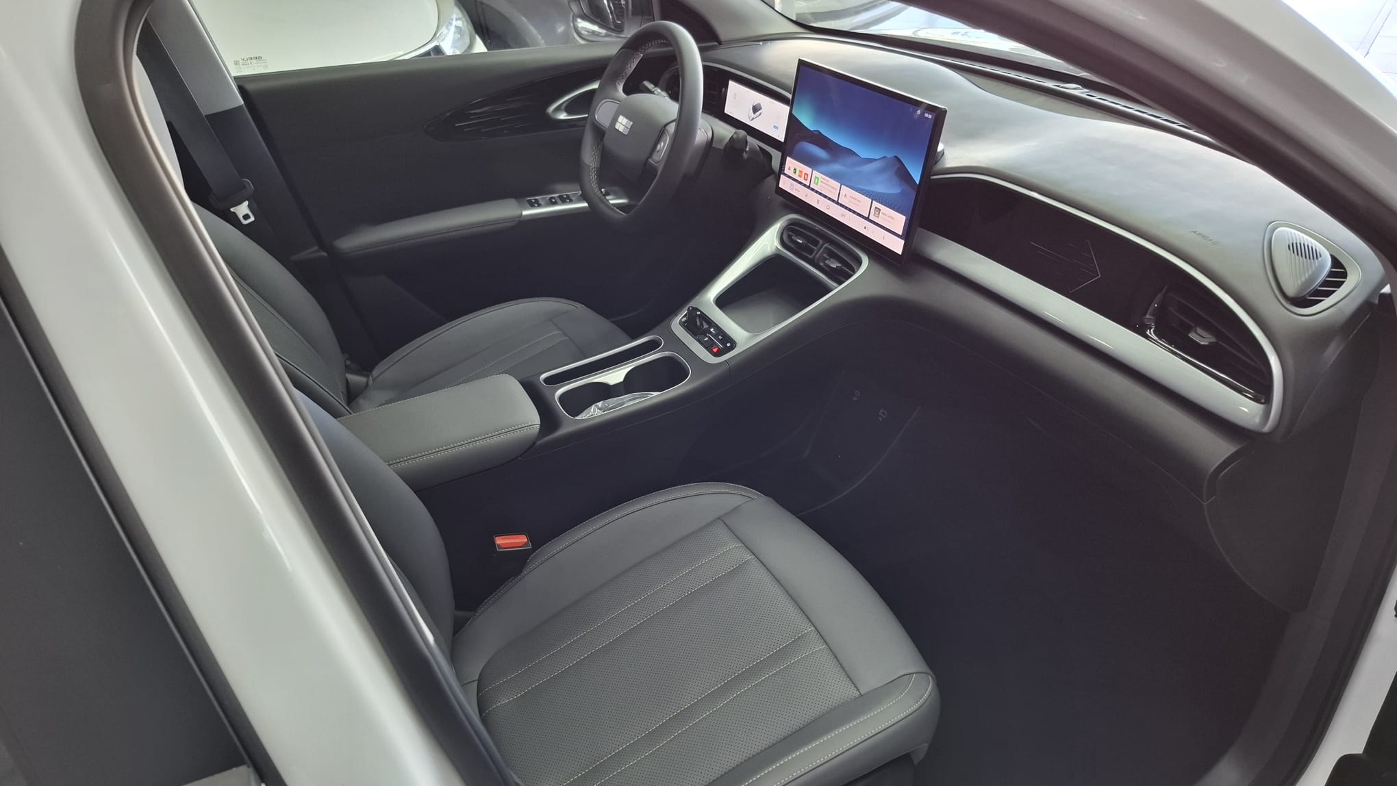 
								Geely EX 2 Pro full									