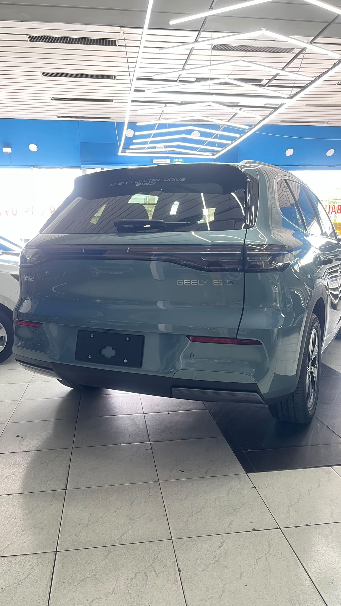 
								GEELY EX 5 URBAN full									