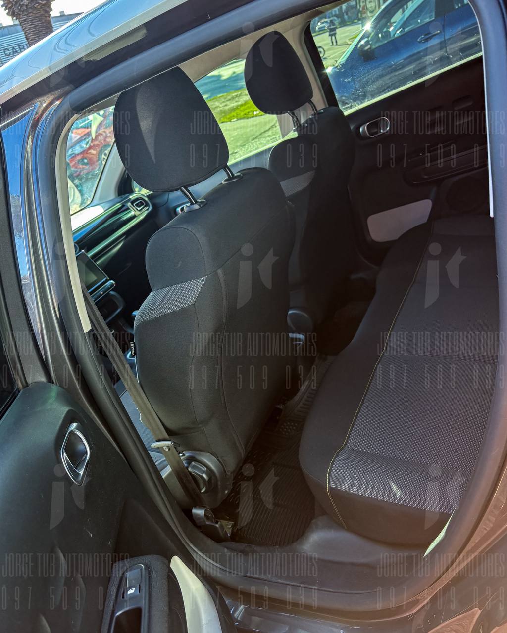 
								CITROEN C3 SHINE full									