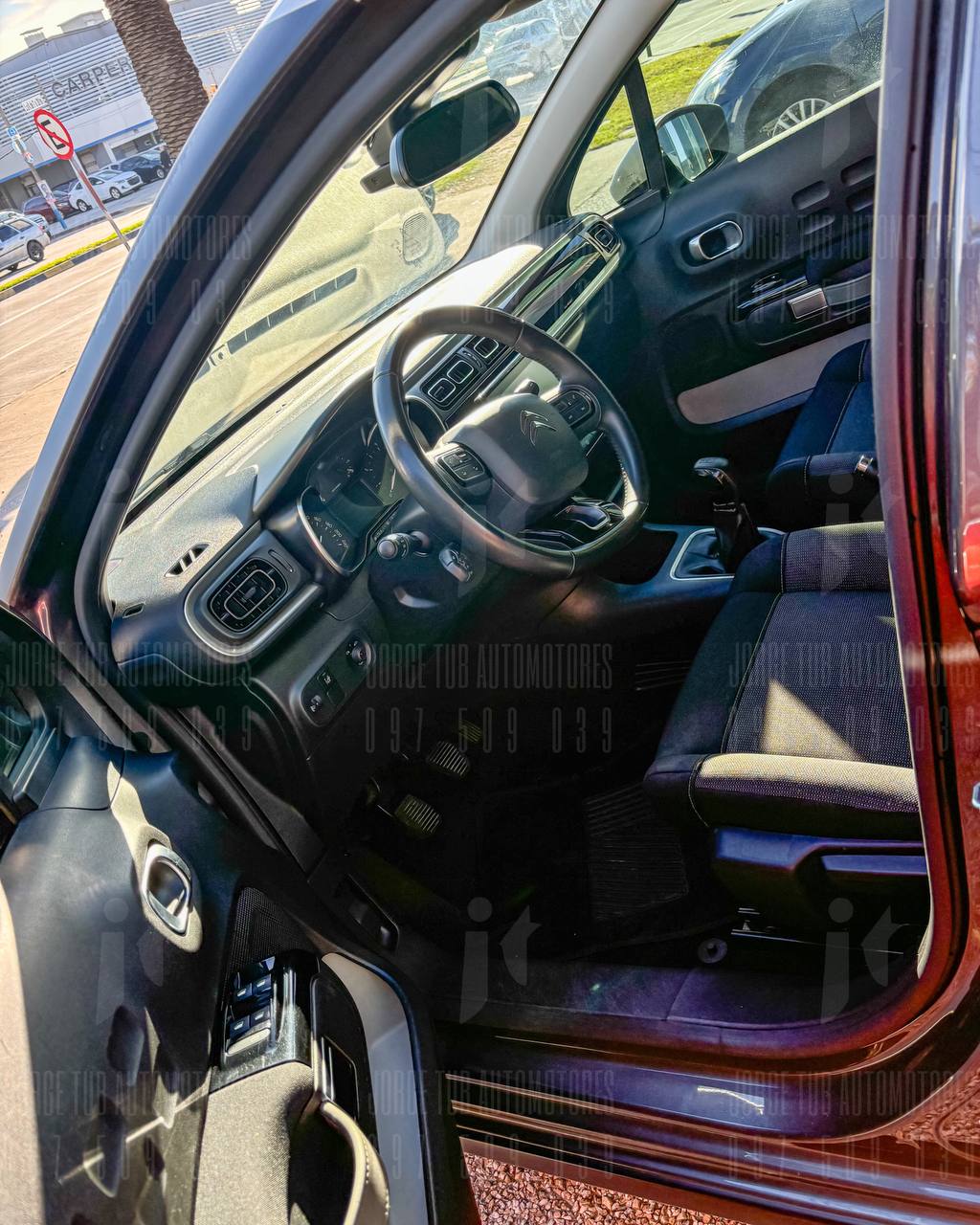 
								CITROEN C3 SHINE full									