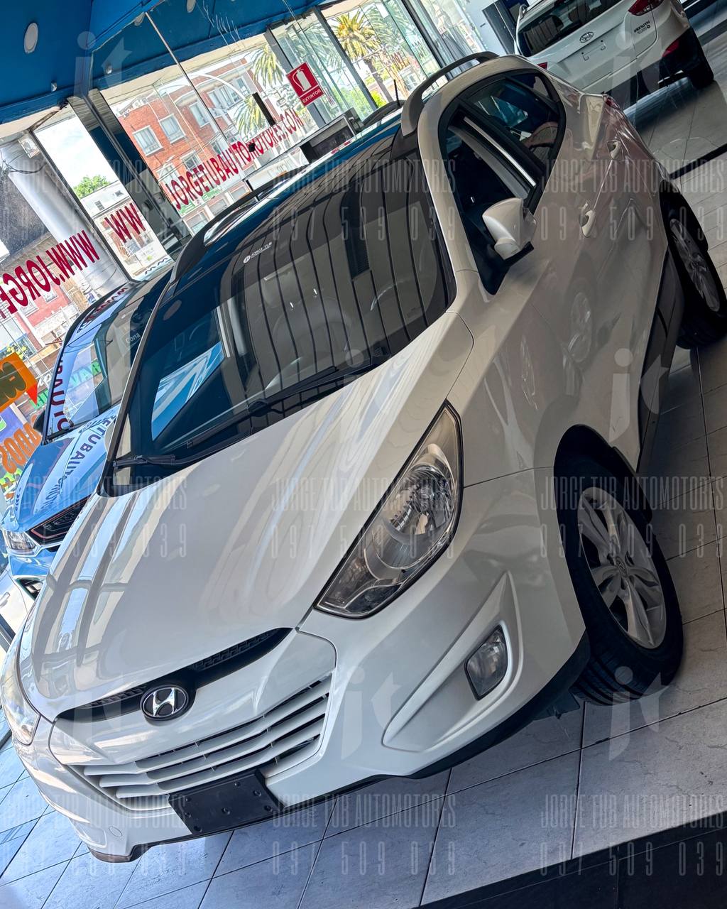
								HYUNDAI TUCSON full									
