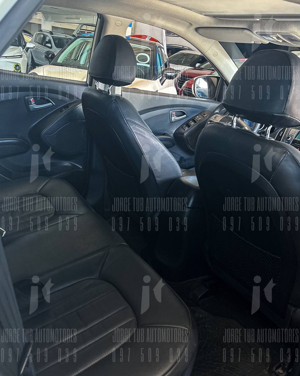 
								HYUNDAI TUCSON full									