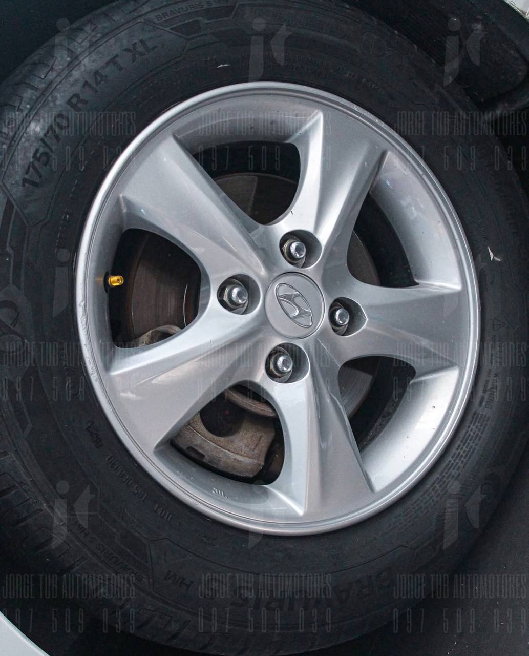 
								HYUNDAI ACCENT full									