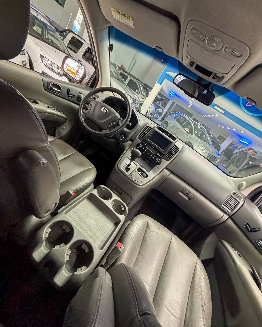 
								KIA CARNIVAL full									