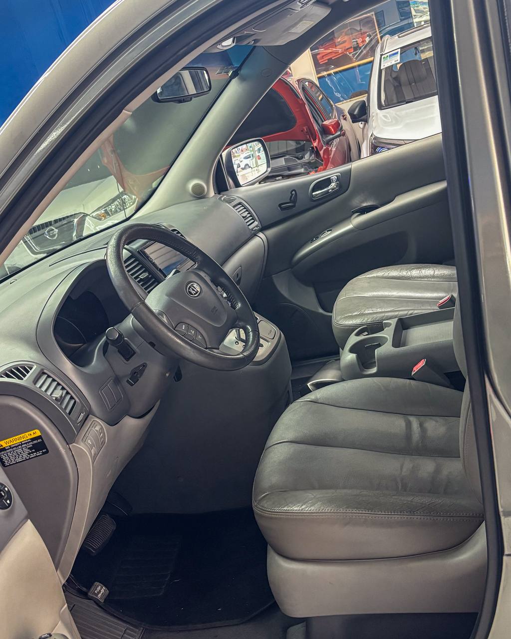 
								KIA CARNIVAL full									